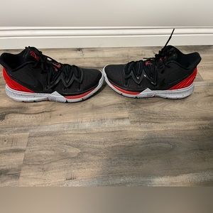 Kyrie 5 Bred